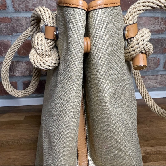 Michael Kors Maritime Large Beach Tote - Picture 6 of 10